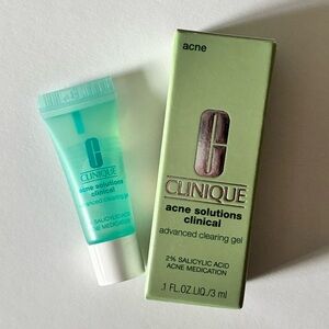 💗10 for $15 Add to Bundle! Clinique Acne Clearing Gel